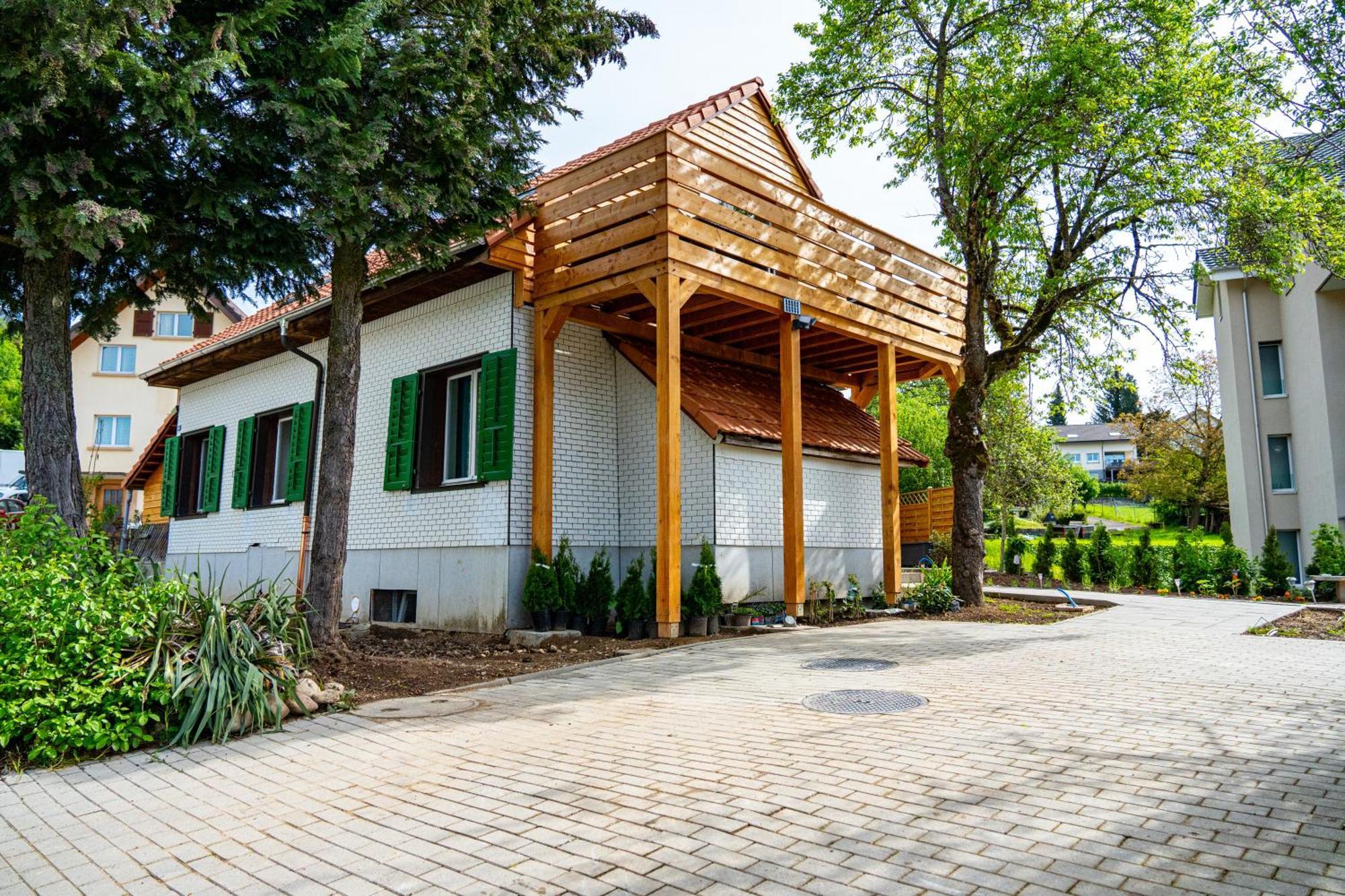 Gemuetliche Wohnung Mit Terasse Und Feuerstelle Lengnau Exterior photo